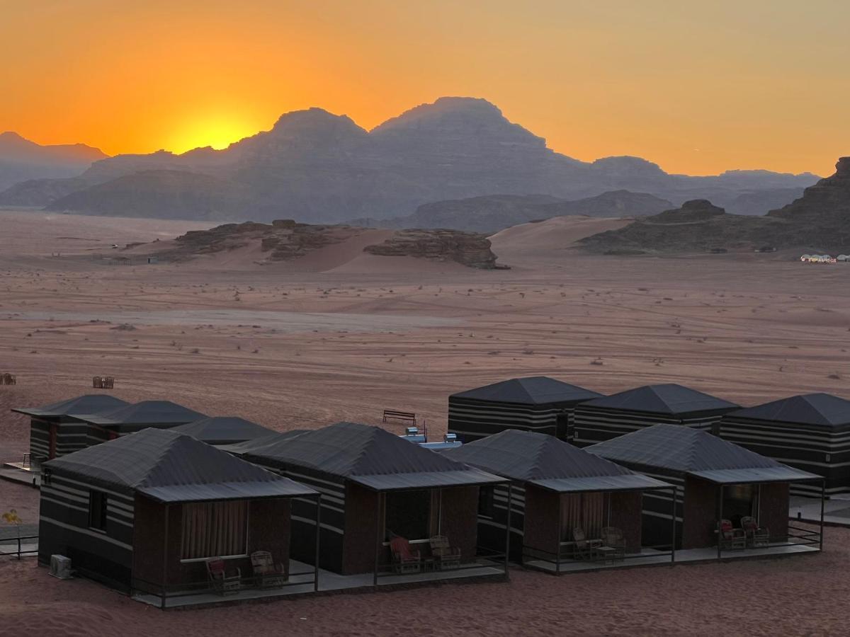 Wadi Rum Eagle Luxury Camp Eksteriør bilde