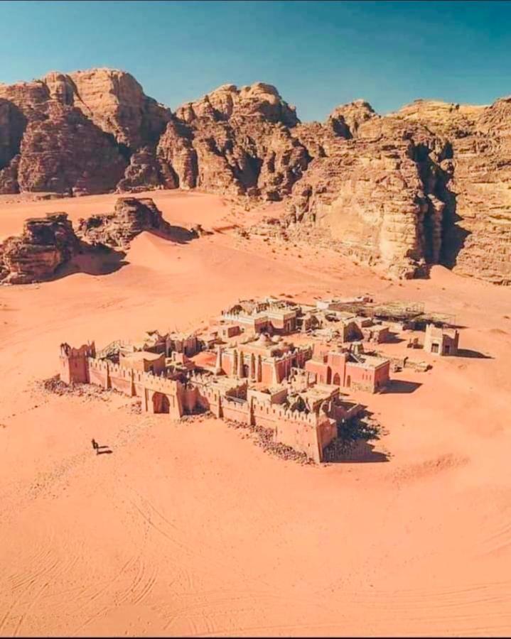 Wadi Rum Eagle Luxury Camp Eksteriør bilde