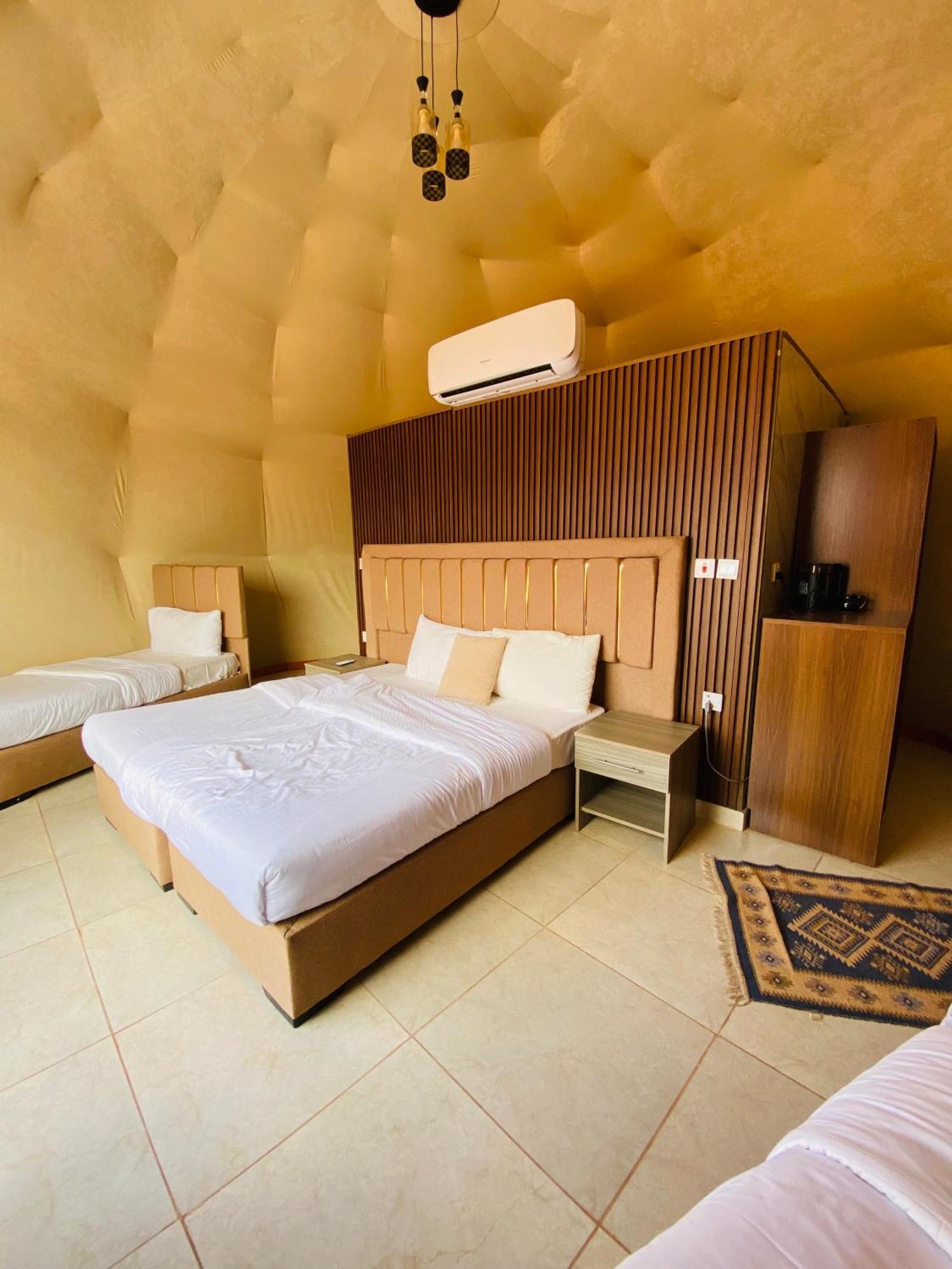 Wadi Rum Eagle Luxury Camp Eksteriør bilde