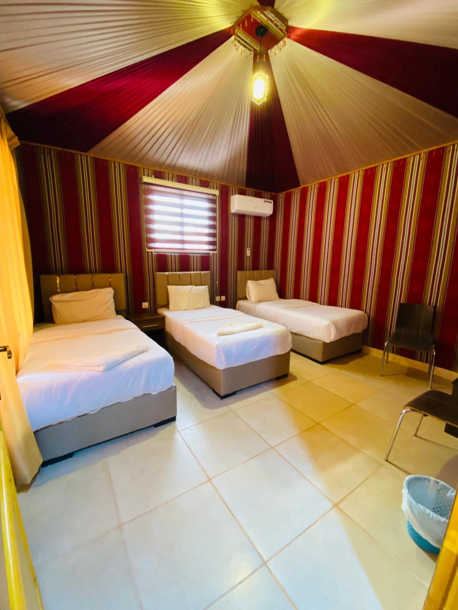 Wadi Rum Eagle Luxury Camp Eksteriør bilde